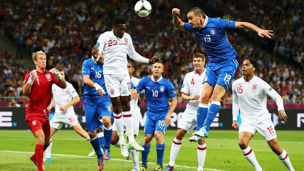 Tottenham snatch late victory